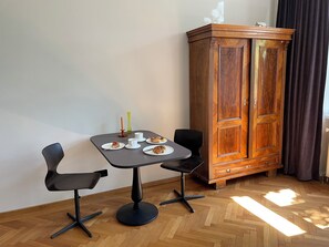 Dining - Vrbo Property (Wien)