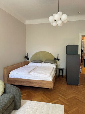 Iron/ironing board, Internet, bed sheets - Vrbo Property (Wien)