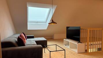 Smart TV, books, music library, stereo