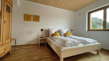 Desk, iron/ironing board, travel crib, free WiFi