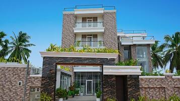 Deluxe Double Room, Garden View | Exterior