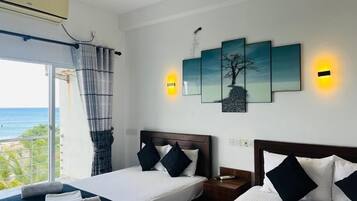 Deluxe Double Room, Balcony, Ocean View | Laptop workspace, free WiFi