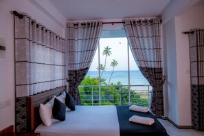Deluxe Double Room, Balcony, Ocean View | Laptop workspace, free WiFi