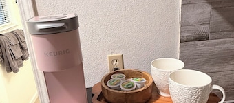 Cozy studio in beautiful Flagstaff with cool AC for your stay