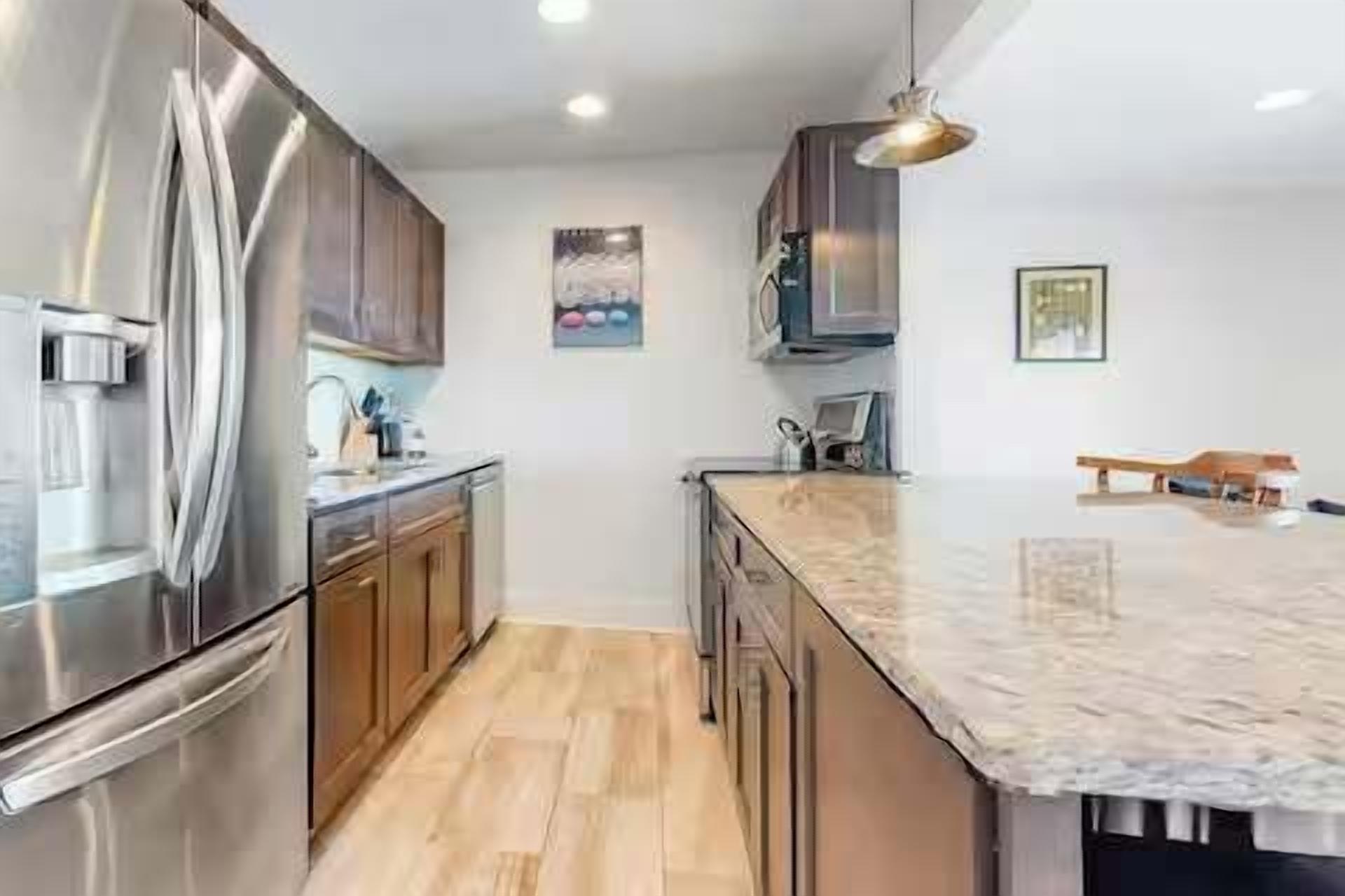 Fridge, oven, dishwasher, coffee/tea maker