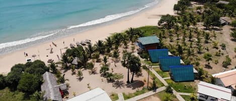 Deluxe Double Room, Garden View | Beach