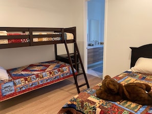 3 Schlafzimmer, Bügeleisen/Bügelbrett, kostenloses WLAN, Bettwäsche