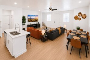 TV, video games - Modern 3BR Getaway Near Downtown Phoenix Hotspots (Phoenix)