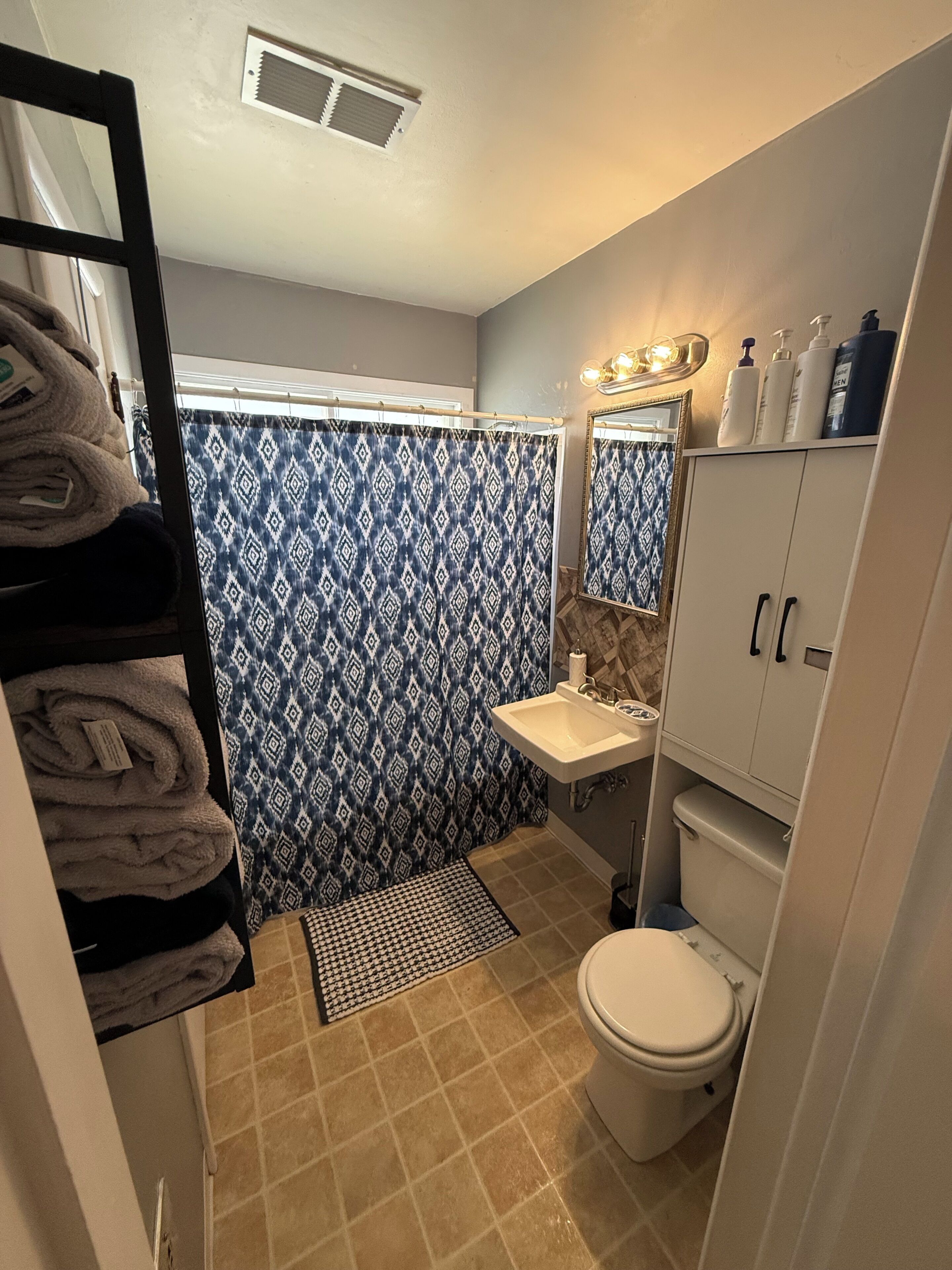 Towels, soap, toilet paper