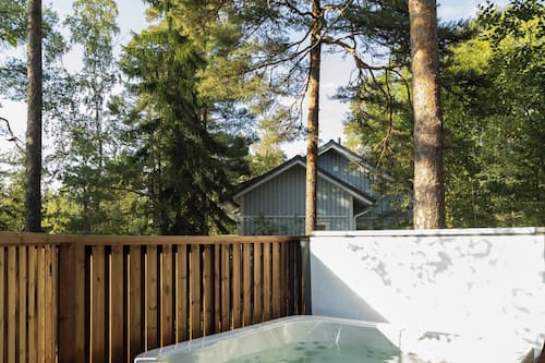 Chalet, 3 Bedrooms, Patio | Outdoor spa tub