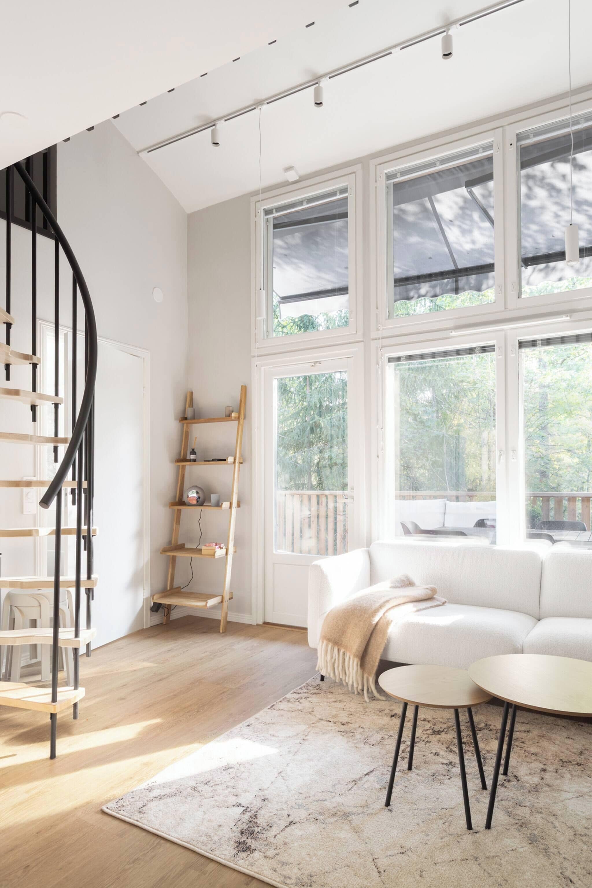 Chalet, 2 Bedrooms, Patio | Living room