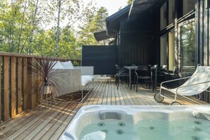 Chalet, 2 Bedrooms, Patio | Outdoor dining - City Cottage With Sauna and Hot Tub Near Helsinki (Espoo)