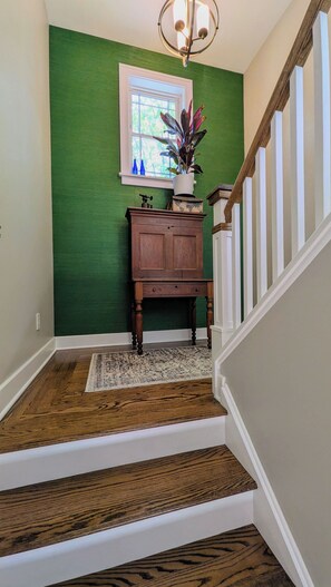 Interior - Spacious & Stylish - Newly Renovated Downtown Saratoga Springs Home (Saratoga Springs)