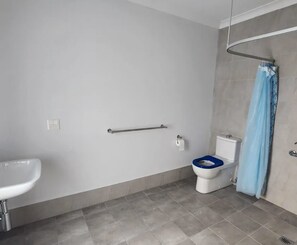Bathroom - Collingwood Ensuite (Collingwood Park)