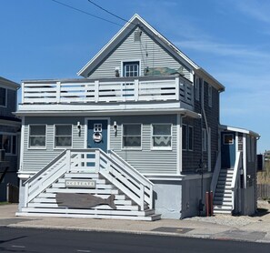 Exterior - Charming Scituate Coastal Cottage (Scituate)
