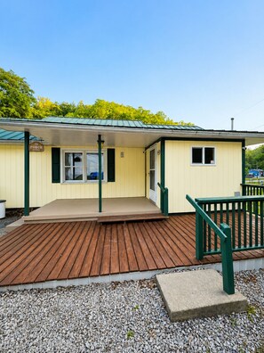 Exterior - PawPaw’s Retreat ATV/UTV/TrailerParking /Near Outlaw and Hatfield & McCoy Trails (Hernshaw)