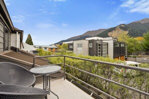 Property grounds - Melbourne Central| 2 BDRM walk to town (Queenstown)