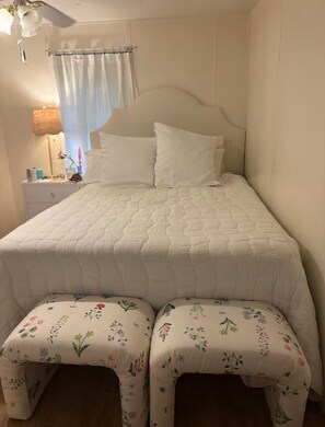 Room - Lake Martin House On Water (Eclectic)