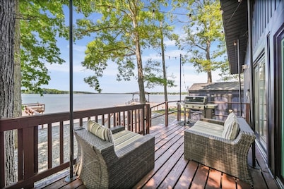 Huge Views! | Waterfront | Dock | Kayaks | Firepit