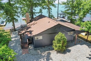 Exterior - Huge Views! | Waterfront | Dock | Kayaks | Firepit (Salisbury)