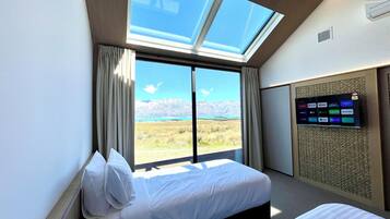 Bungalow luxueux, 3 chambres, vue sur le lac | Bureau, espace de travail pour ordinateurs portables