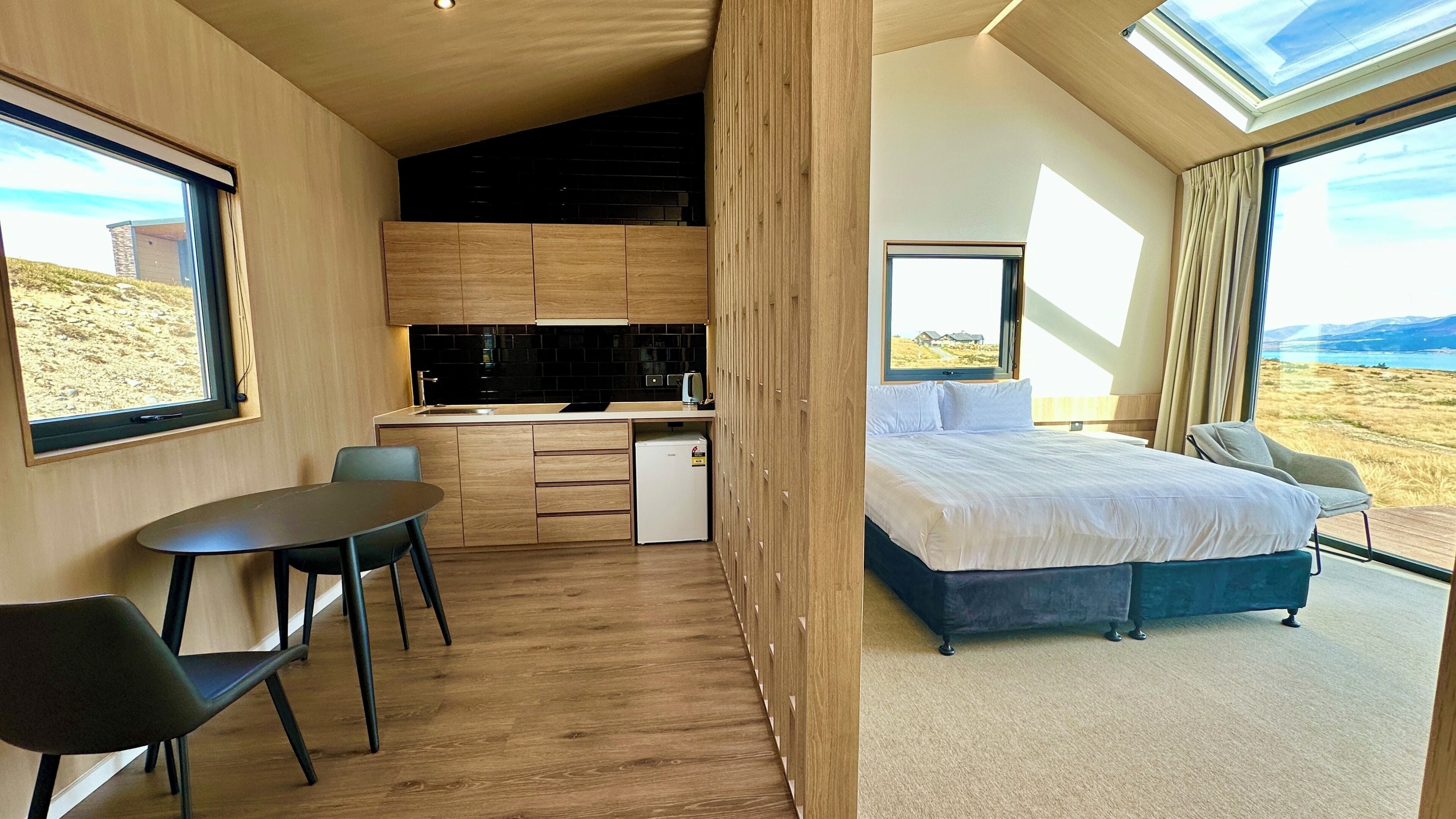Grand Chalet, 3 Bedrooms, Lake View