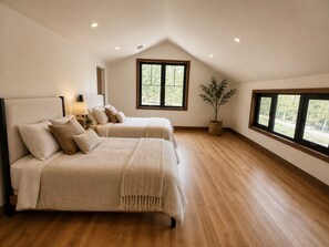 Room - The Lake View at Hamlet Luxury Lake George Retreat (Lake George)