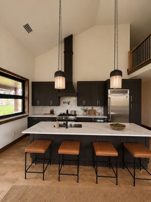 Private kitchen - The Lake View at Hamlet Luxury Lake George Retreat (Lake George)