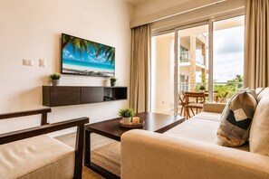 TV - Spacious 2BR Cana Pearl Condo, King Bed, Pool & Golf Views (Punta Cana)