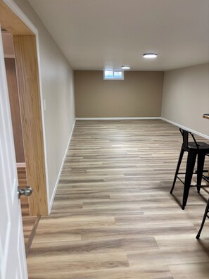 Interior - 3-bedroom house in gorgeous Mount Pleasant with AC (Mount Pleasant)