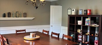 3-bedroom house in gorgeous Mount Pleasant MI home to CMU and Soaring Eagle.