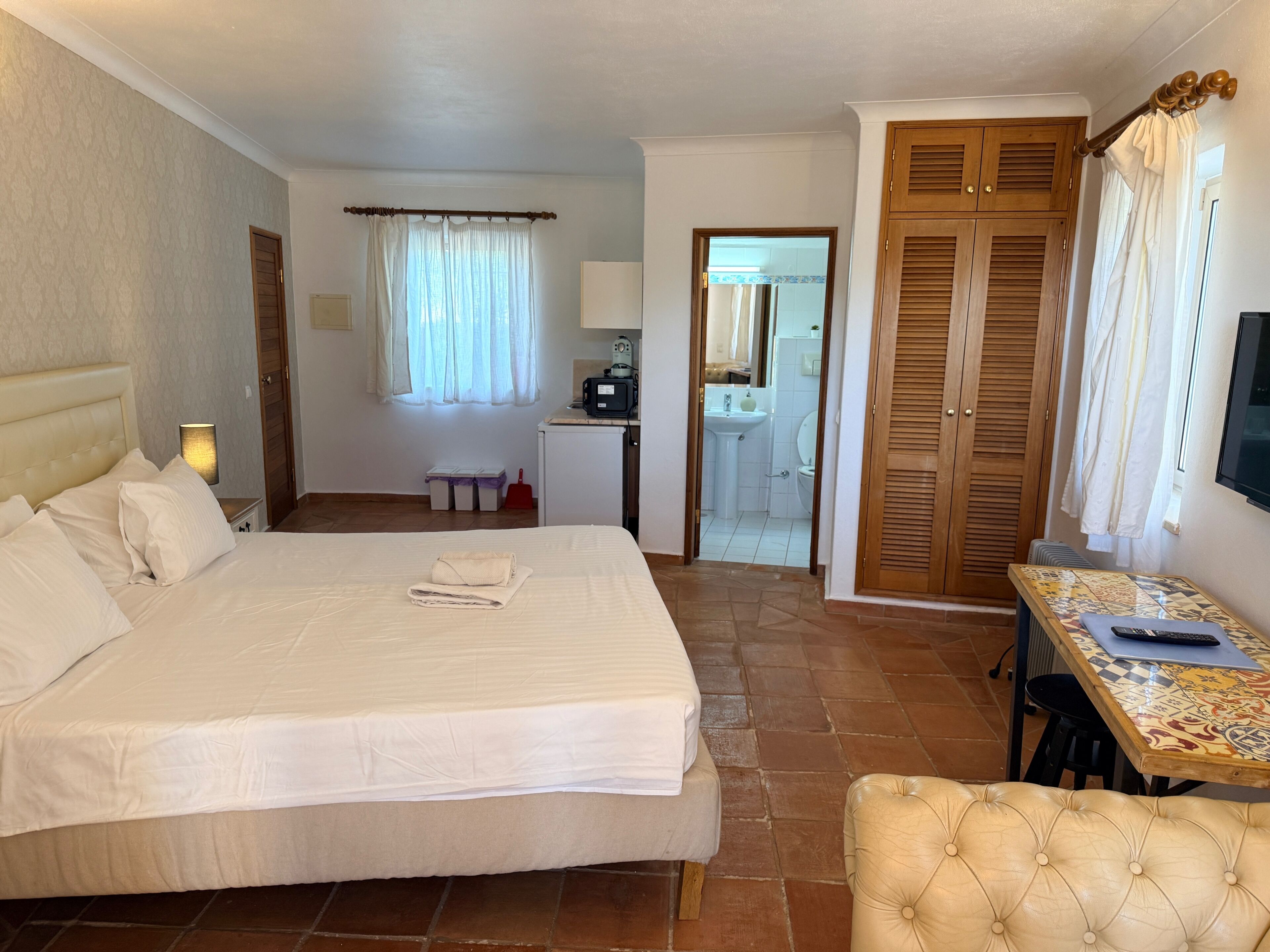 1 bedroom, iron/ironing board, free WiFi, bed sheets