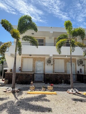 Exterior - Peaceful 2 bedroom hotel with AC in charming Cabo Rojo (Cabo rojo)