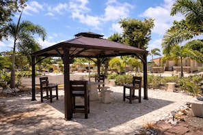 Outdoor dining - Peaceful 2 bedroom hotel with AC in charming Cabo Rojo (Cabo rojo)