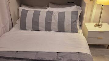 1 bedroom, in-room safe, iron/ironing board, free WiFi
