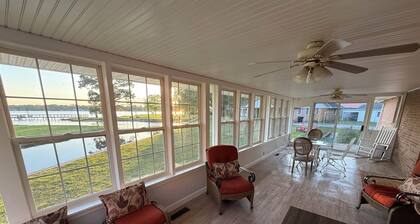 Spacious 4-bedroom house in marvelous Manning with AC and outdoor fireplace.