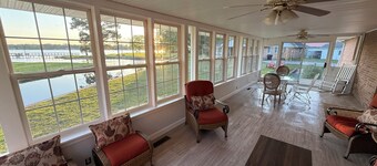 Spacious 4-bedroom house in marvelous Manning with AC and outdoor fireplace.