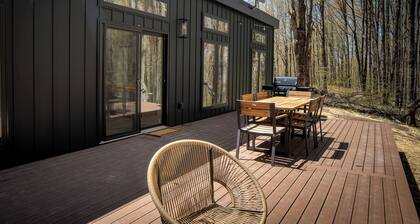 The Rae - a secluded & modern cabin