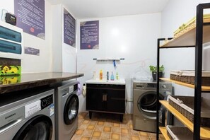 Laundry room - De Ji Lin Ka Hotel (Yinchuan)