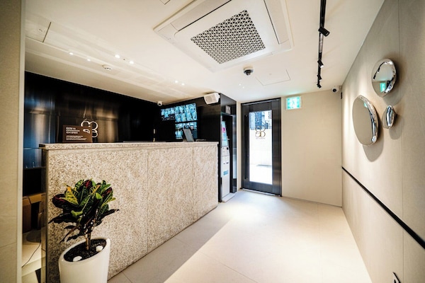 Hotel Code Cheonho - Seoul
