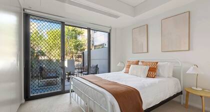 Modern 3BR Terrace | Parking & Two Balconies