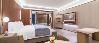 Crystal Hotel Shenzhen Dalang biz Center