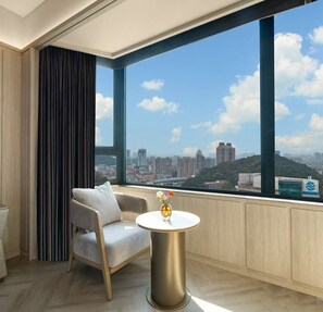Kamar Double Basic, pemandangan kota | Interior