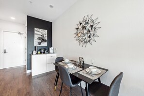 Dining - Sleek Hollywood Stay, Gym, Parking, Pool (West Hollywood)