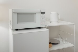 Double Room, Non Smoking | Microwave - Eruza Hakata (Fukuoka)