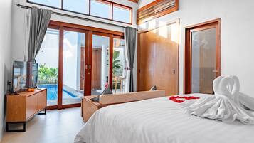 Villa, 1 Queen Bed, Private Pool, Pool View | Free WiFi, bed sheets