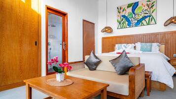 Vila, 1 Tempat Tidur Queen, kolam renang pribadi, pemandangan kolam renang | Wi-Fi gratis dan seprai linen