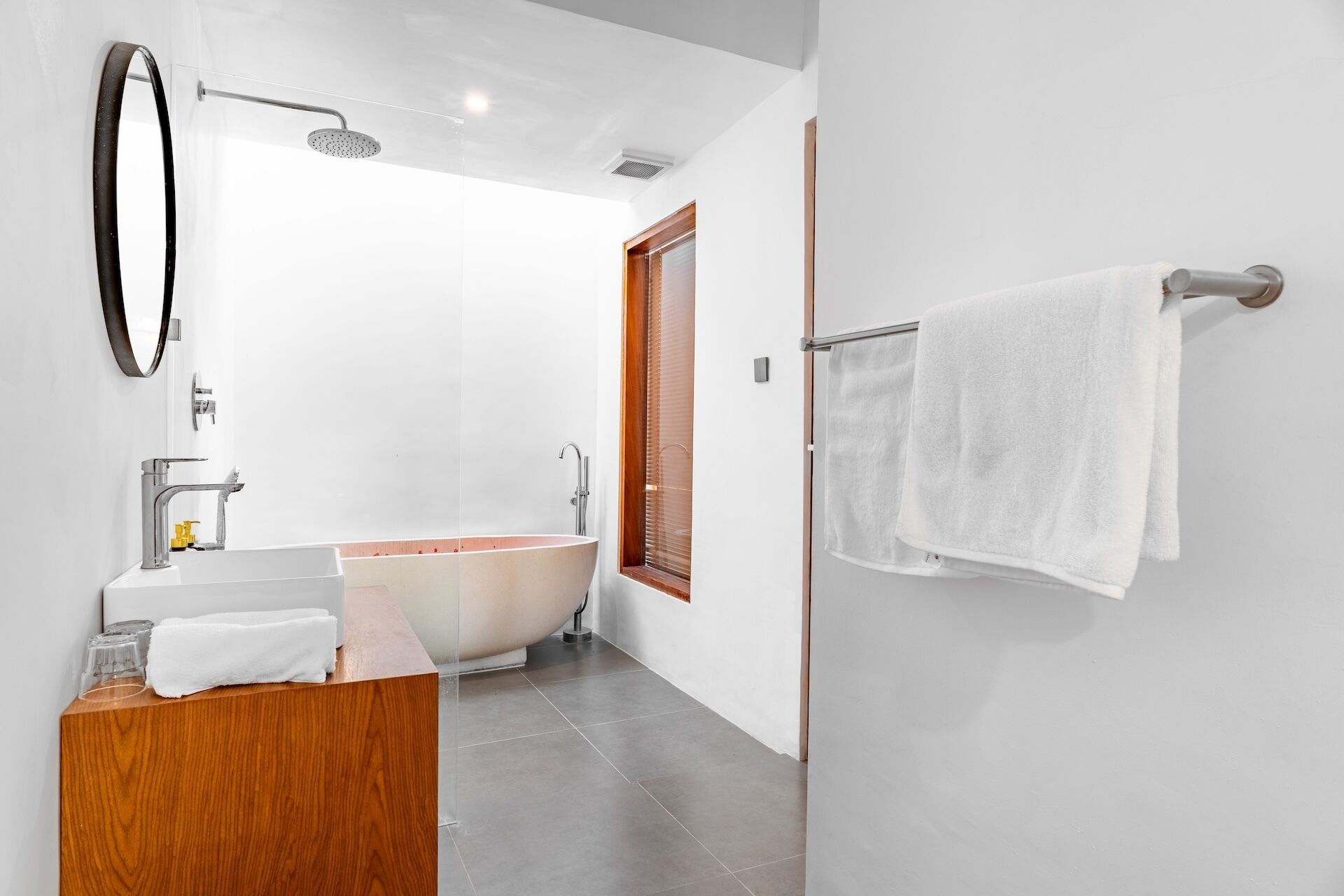Villa, 1 Queen Bed, Private Pool, Pool View | Bathroom