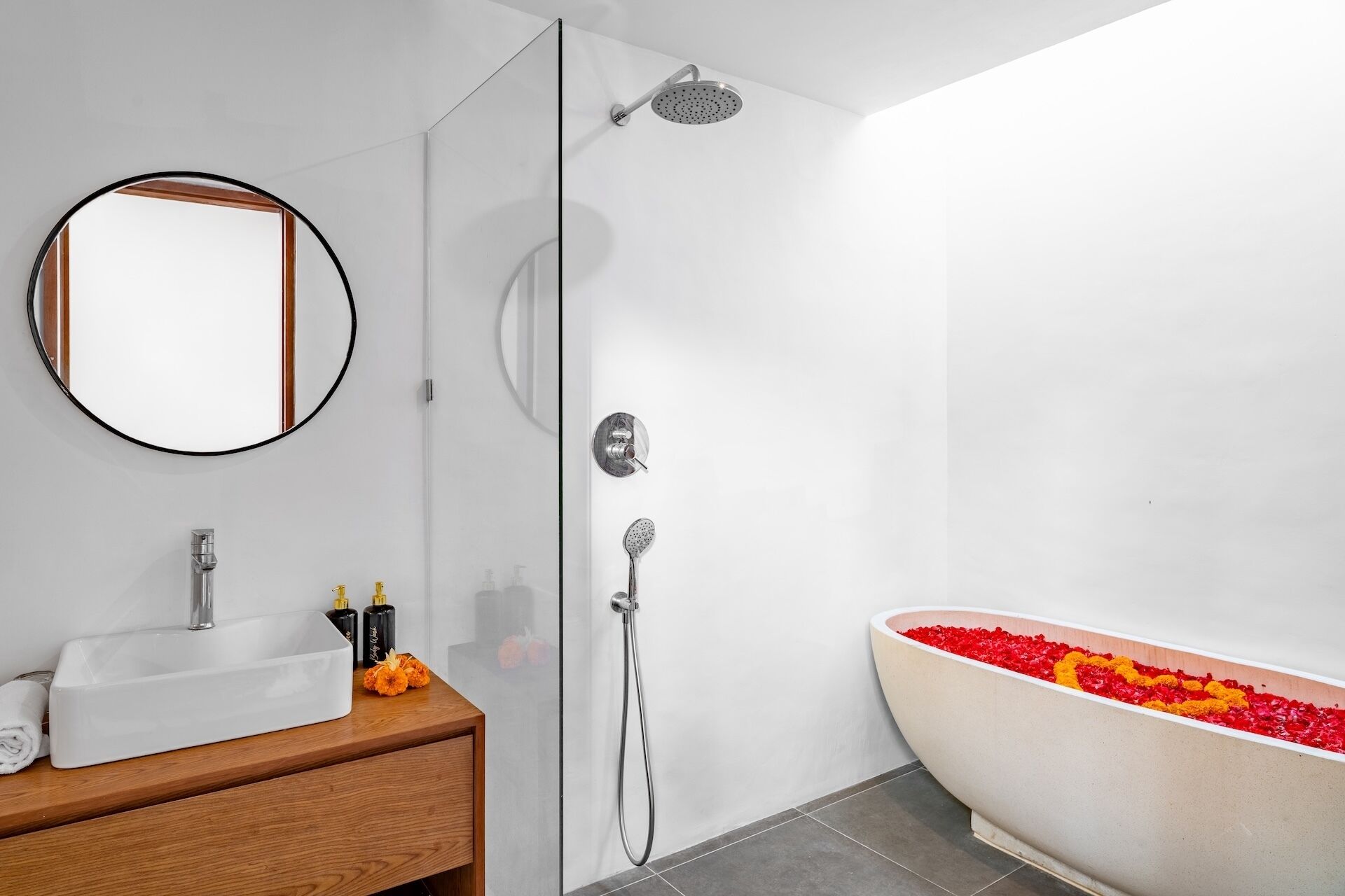 Villa, 1 Queen Bed, Private Pool, Pool View | Bathroom