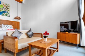 ヴィラ クイーンベッド 1 台 プライベートプール プールビュー | WiFi (無料)、ベッドシーツ